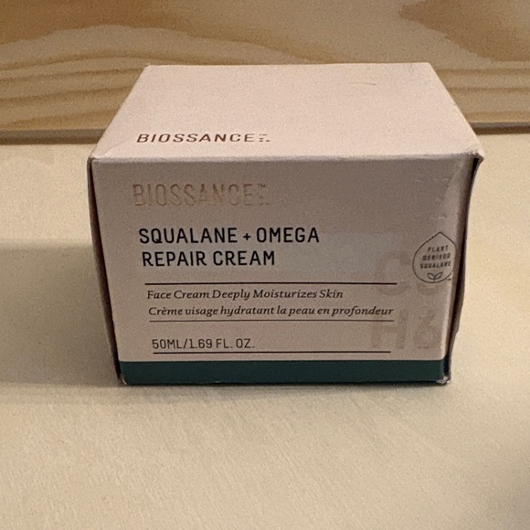 Biossance Squalane + Omega Repair Cream - Cream and Green - Picture 1 of 3